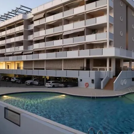 Homely With Great View And Pool Lejlighed