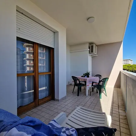 Homely With Great View And Pool Apartment