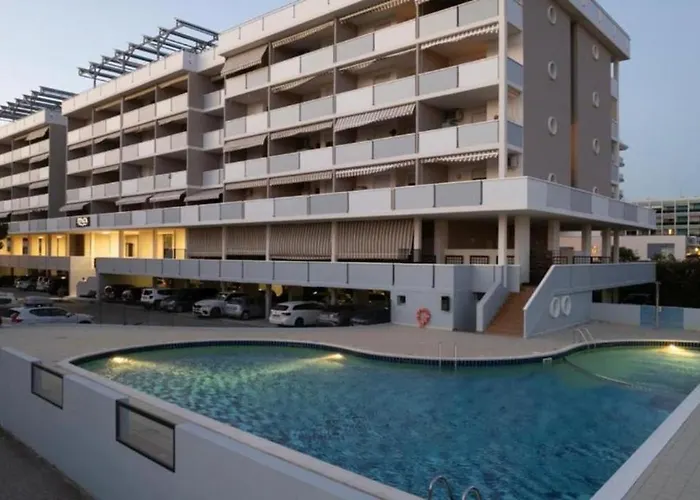 Homely With Great View And Pool Lejlighed