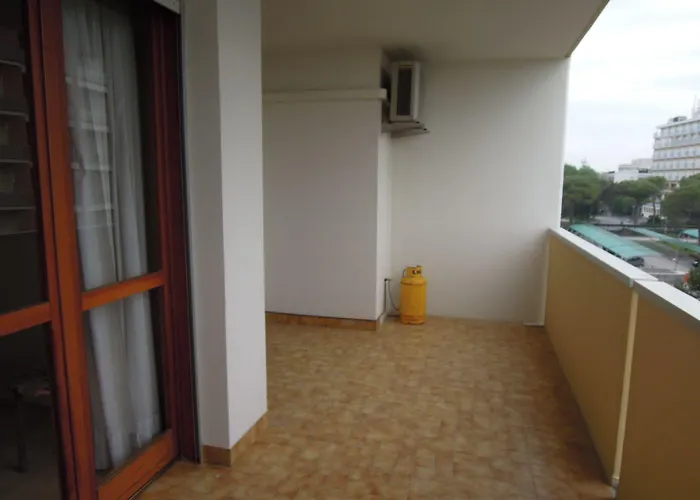 Homely With Great View And Pool Apartment Bibione
