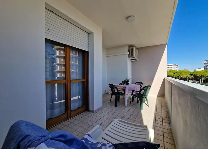 Homely With Great View And Pool Lejlighed